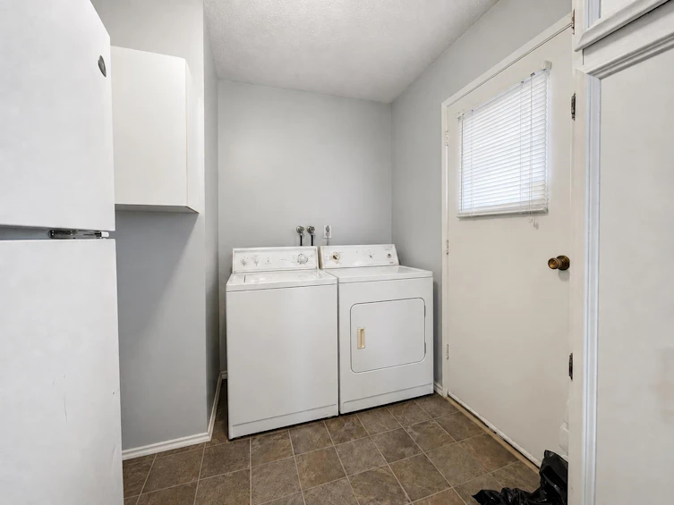 7912 Burdock Street, Mission, BC, V2V 4Y1 - 23