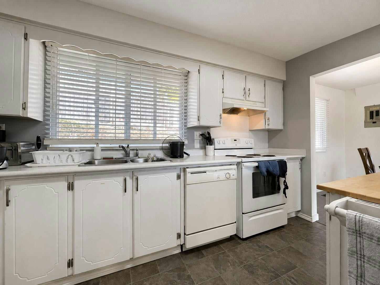 7912 Burdock Street, Mission, BC, V2V 4Y1 - 15