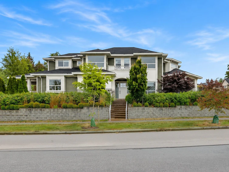 16468 29a Avenue, Surrey, BC, V3Z 0X9