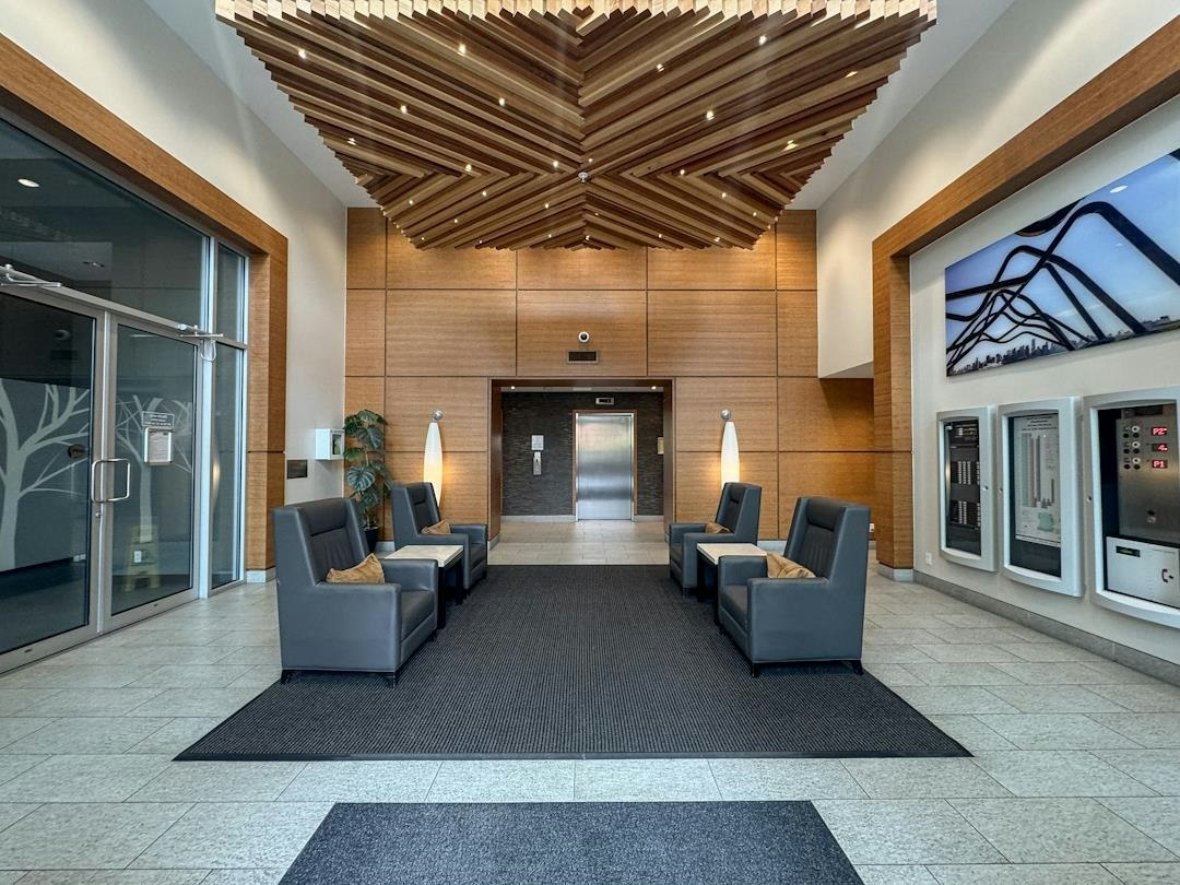 321-135 E 17th Street, North Vancouver, BC, V7L 0C4 - 2