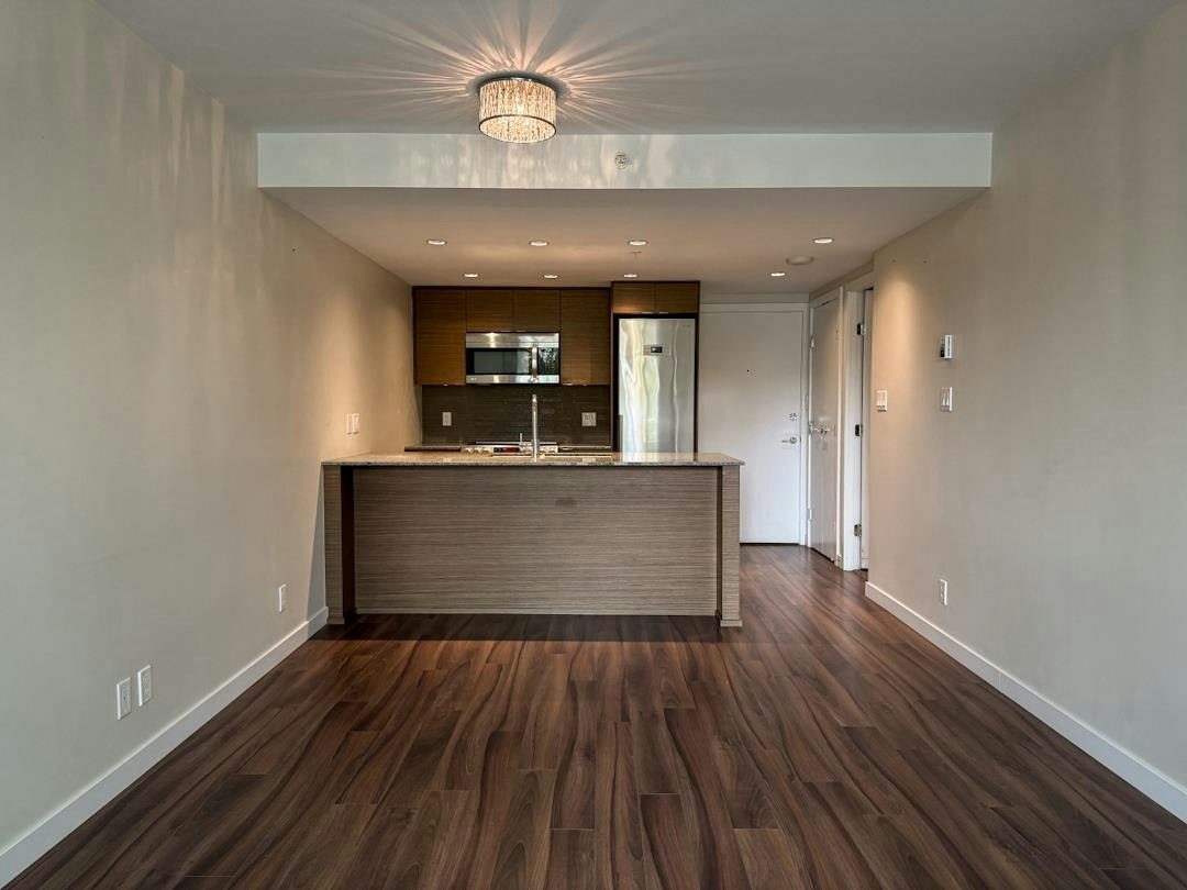 321-135 E 17th Street, North Vancouver, BC, V7L 0C4 - 3