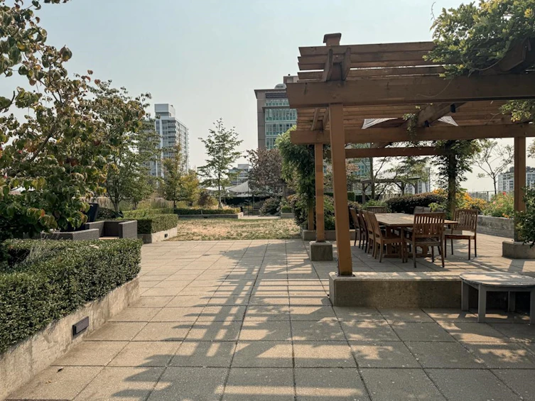 321-135 E 17th Street, North Vancouver, BC, V7L 0C4 - 15