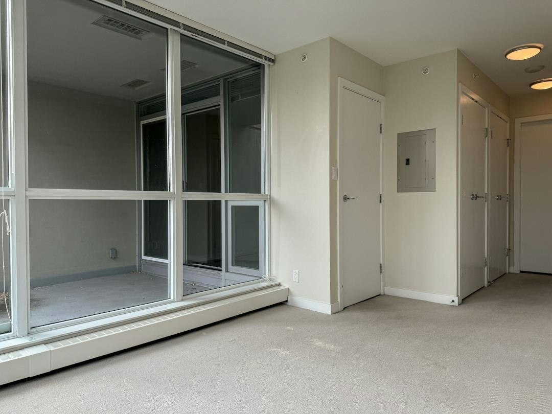 321-135 E 17th Street, North Vancouver, BC, V7L 0C4 - 12