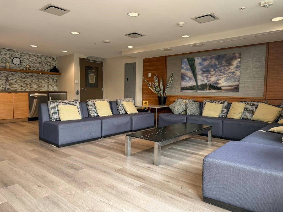 321-135 E 17th Street, North Vancouver, BC, V7L 0C4 - 19