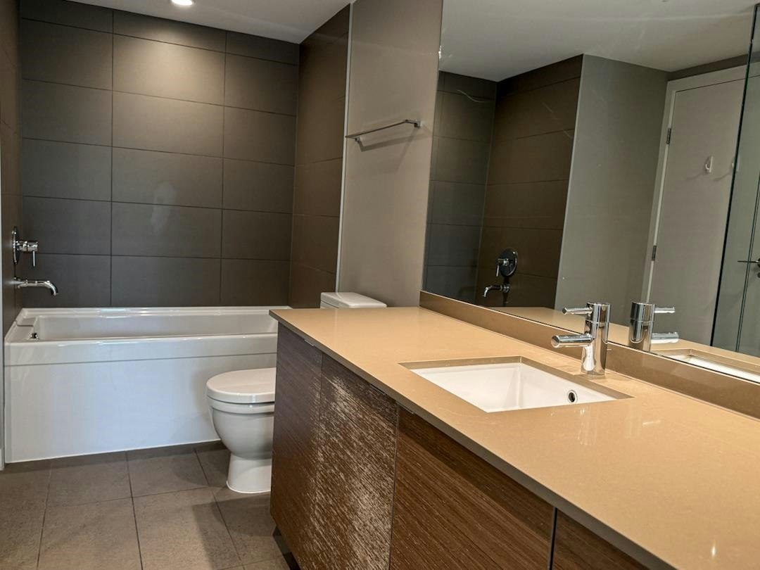 321-135 E 17th Street, North Vancouver, BC, V7L 0C4 - 24