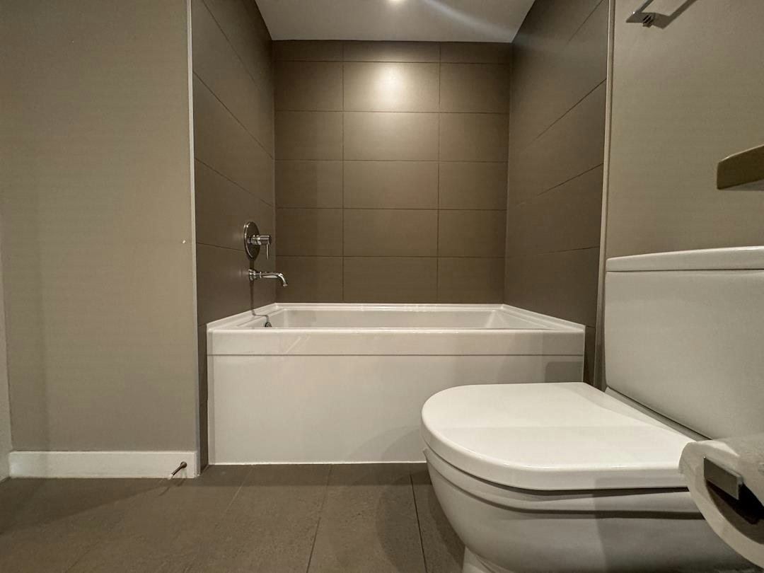 321-135 E 17th Street, North Vancouver, BC, V7L 0C4 - 14