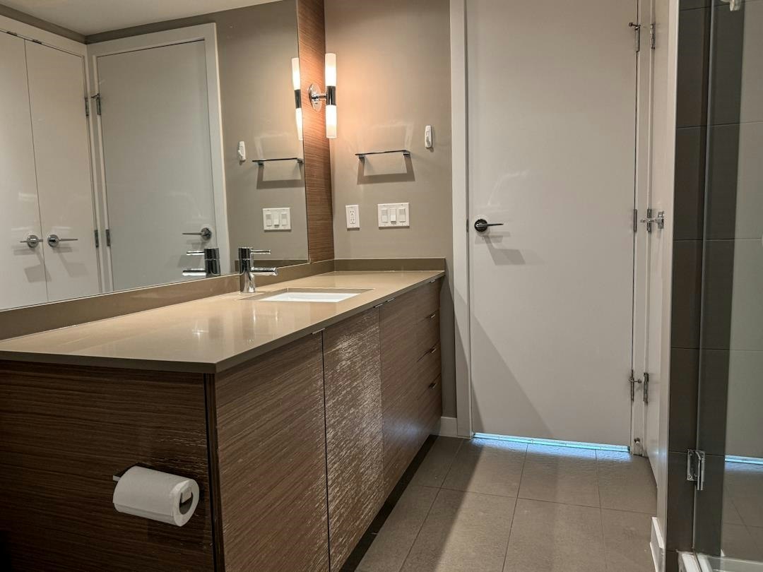321-135 E 17th Street, North Vancouver, BC, V7L 0C4 - 9