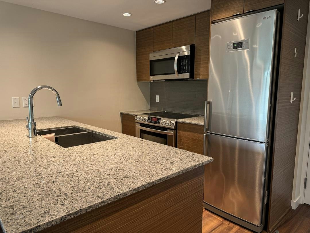 321-135 E 17th Street, North Vancouver, BC, V7L 0C4 - 22