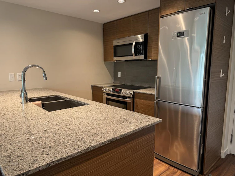 321-135 E 17th Street, North Vancouver, BC, V7L 0C4 - 22