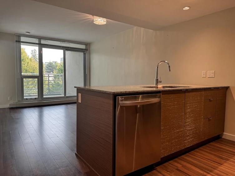 321-135 E 17th Street, North Vancouver, BC, V7L 0C4 - 23