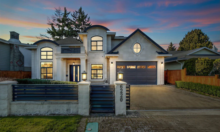 6220 Yeats Crescent
