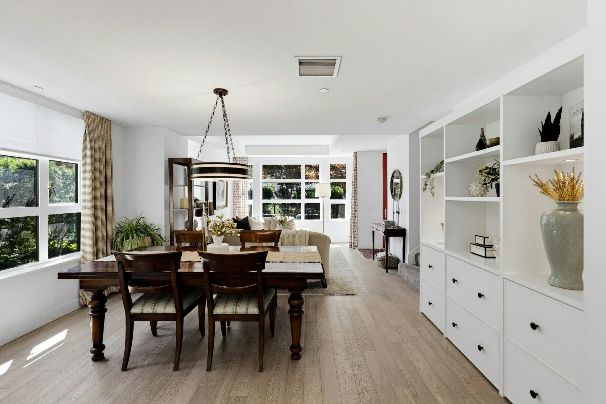 204-1055 Ridgewood Drive, North Vancouver, BC, V7R 0A5 - 10