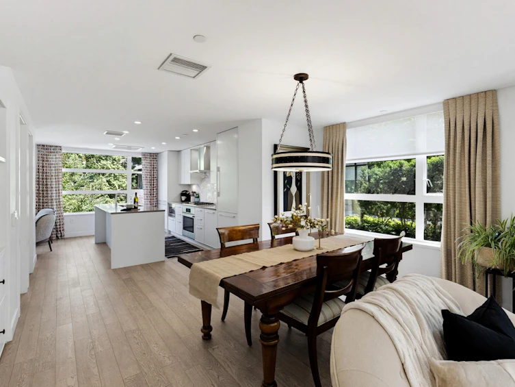 204-1055 Ridgewood Drive, North Vancouver, BC, V7R 0A5 - 9