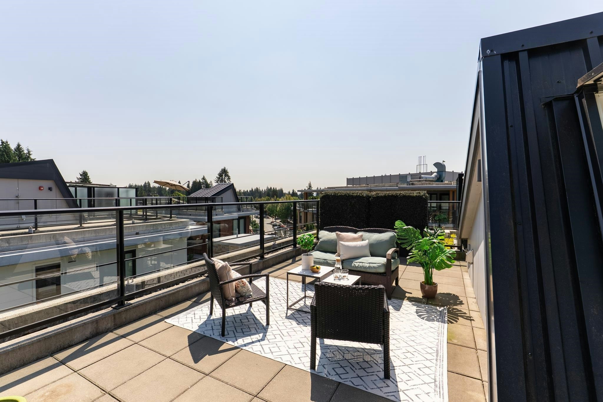 204-1055 Ridgewood Drive, North Vancouver, BC, V7R 0A5 - 30