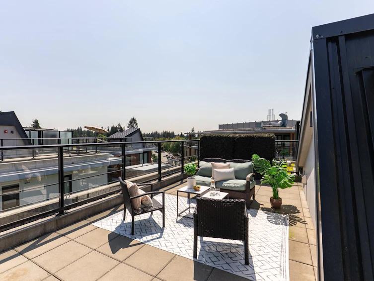 204-1055 Ridgewood Drive, North Vancouver, BC, V7R 0A5 - 30