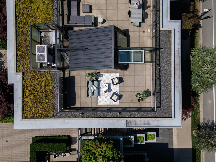 204-1055 Ridgewood Drive, North Vancouver, BC, V7R 0A5 - 33