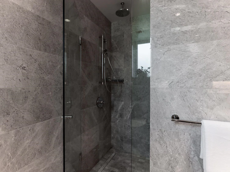 204-1055 Ridgewood Drive, North Vancouver, BC, V7R 0A5 - 25