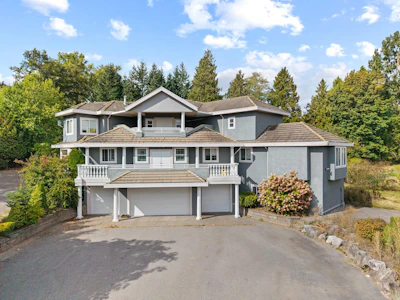 2909 176 Street - 4
