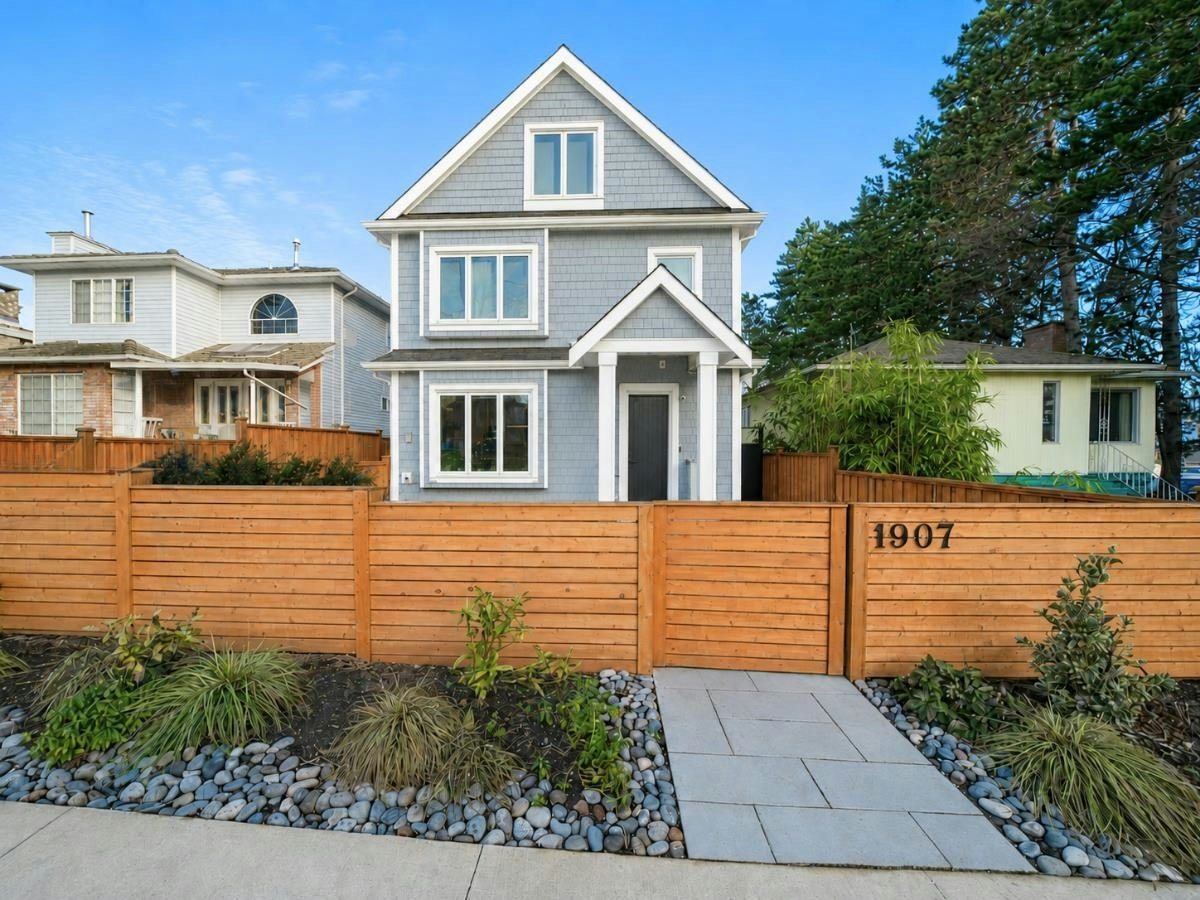 1907 E 40th Avenue, Vancouver, BC, V5P 1J1 - 17