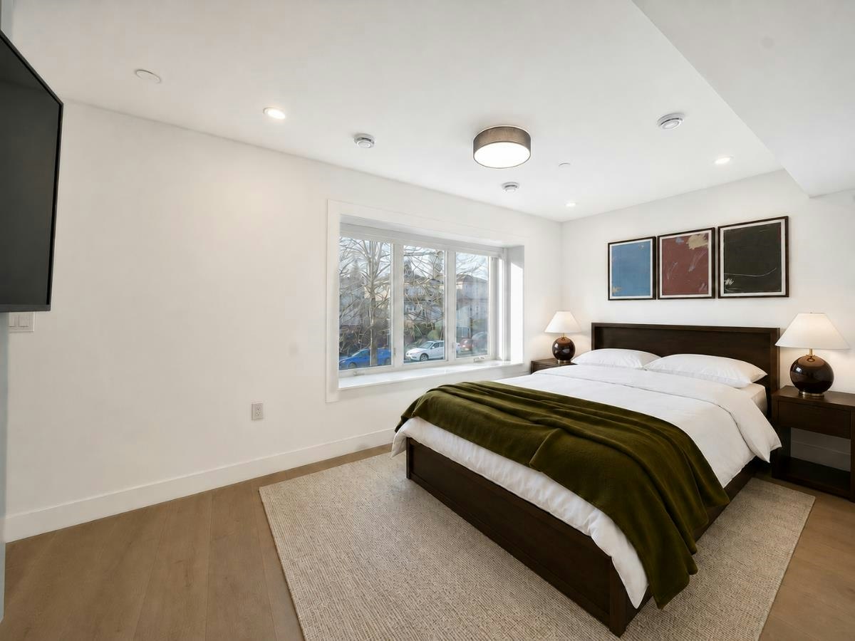 1907 E 40th Avenue, Vancouver, BC, V5P 1J1 - 6