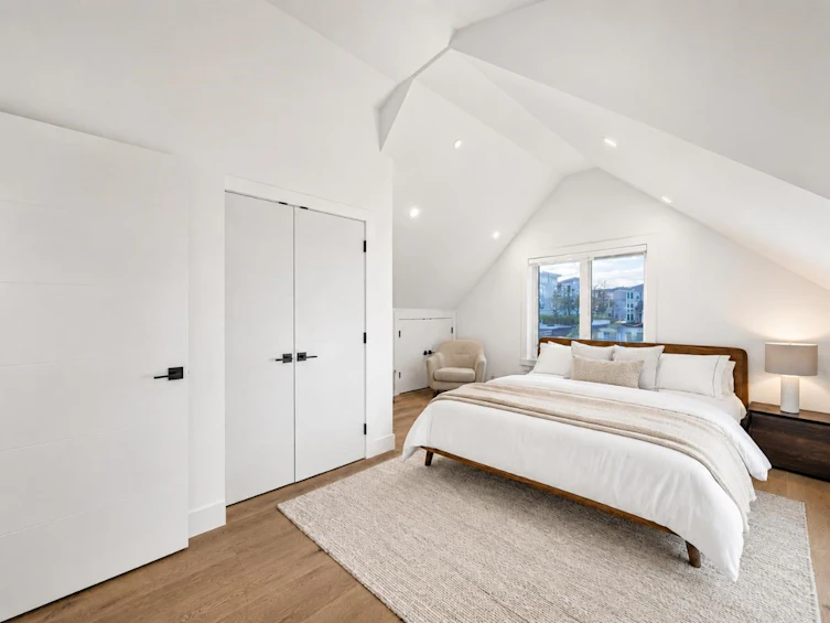 1907 E 40th Avenue, Vancouver, BC, V5P 1J1 - 10