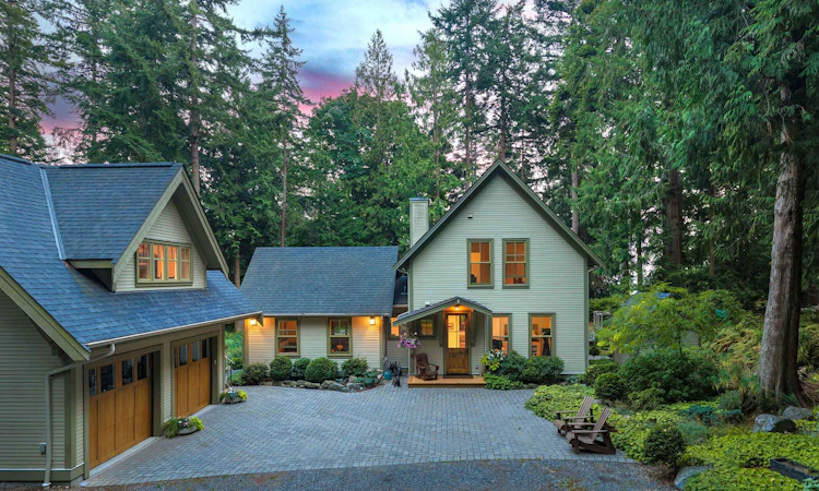 1755 Emily Lane
