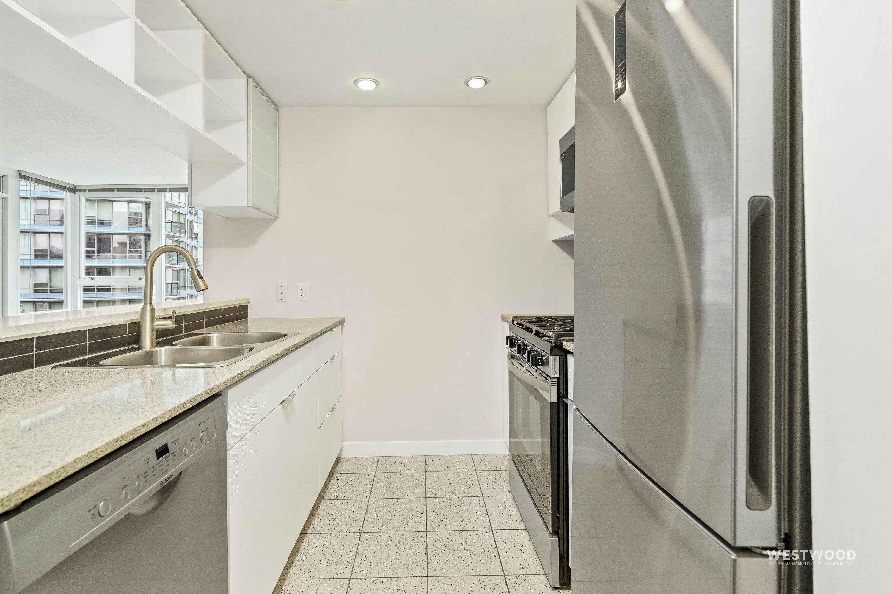 808-939 Expo Boulevard, Vancouver, BC, V6Z 3G7 - 13