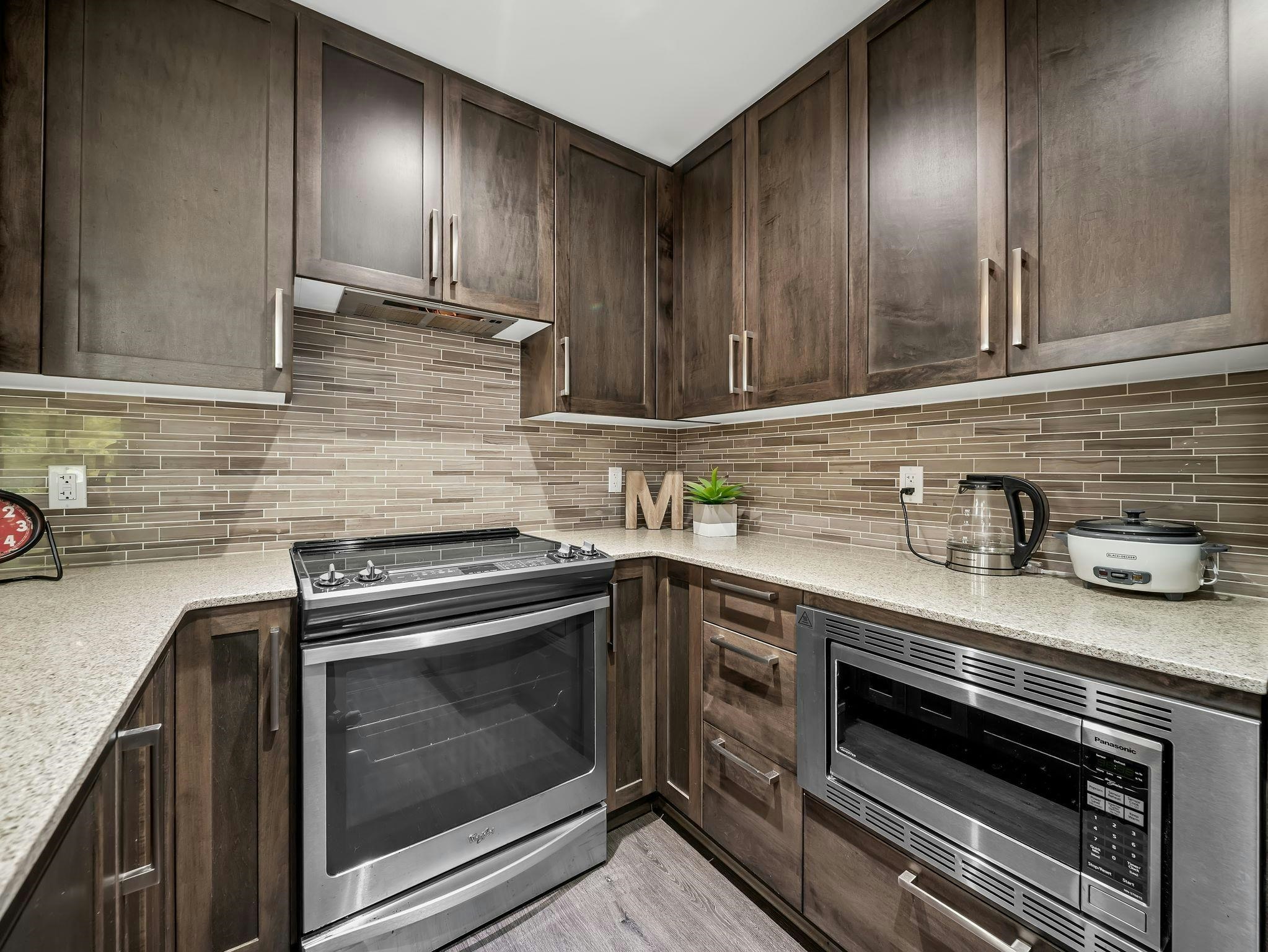305-2465 Wilson Avenue - 5