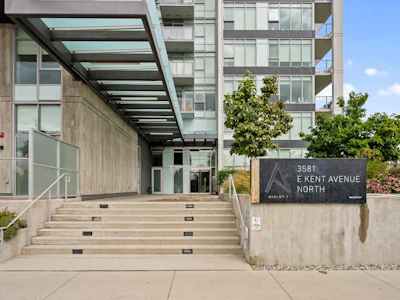 1306-3581 E Kent Avenue North Avenue - 2