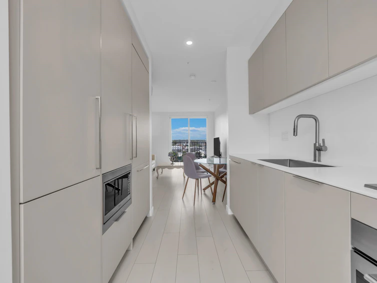302-1120 E East Georgia Street, Vancouver, BC, V6A 0K2 - 4