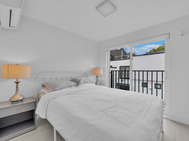 302-1120 E East Georgia Street, Vancouver, BC, V6A 0K2 - 19