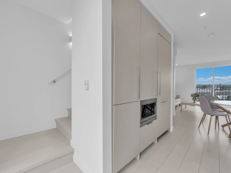 302-1120 E East Georgia Street, Vancouver, BC, V6A 0K2 - 3