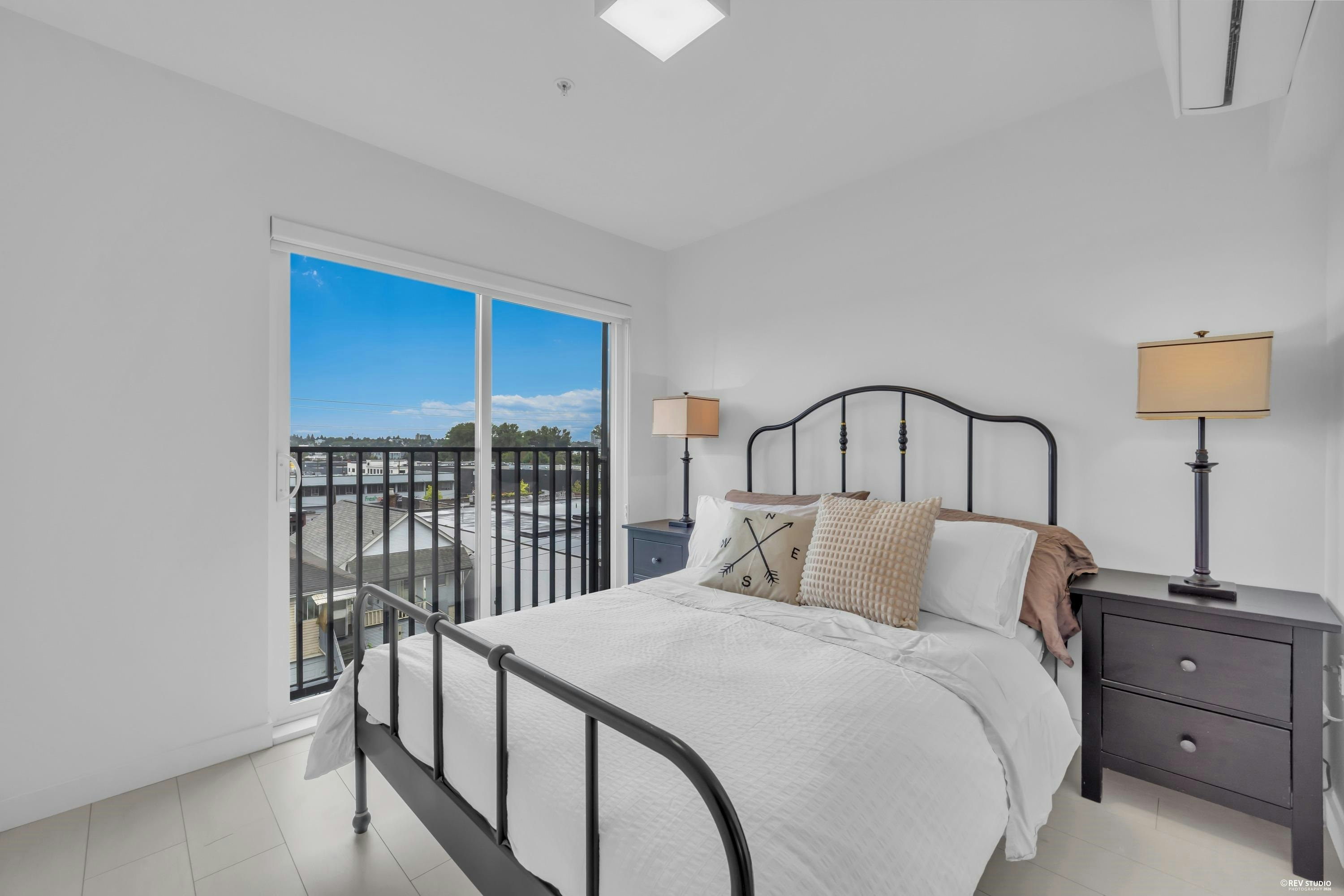 302-1120 E East Georgia Street, Vancouver, BC, V6A 0K2 - 17