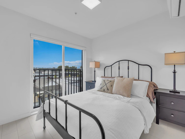 302-1120 E East Georgia Street, Vancouver, BC, V6A 0K2 - 17