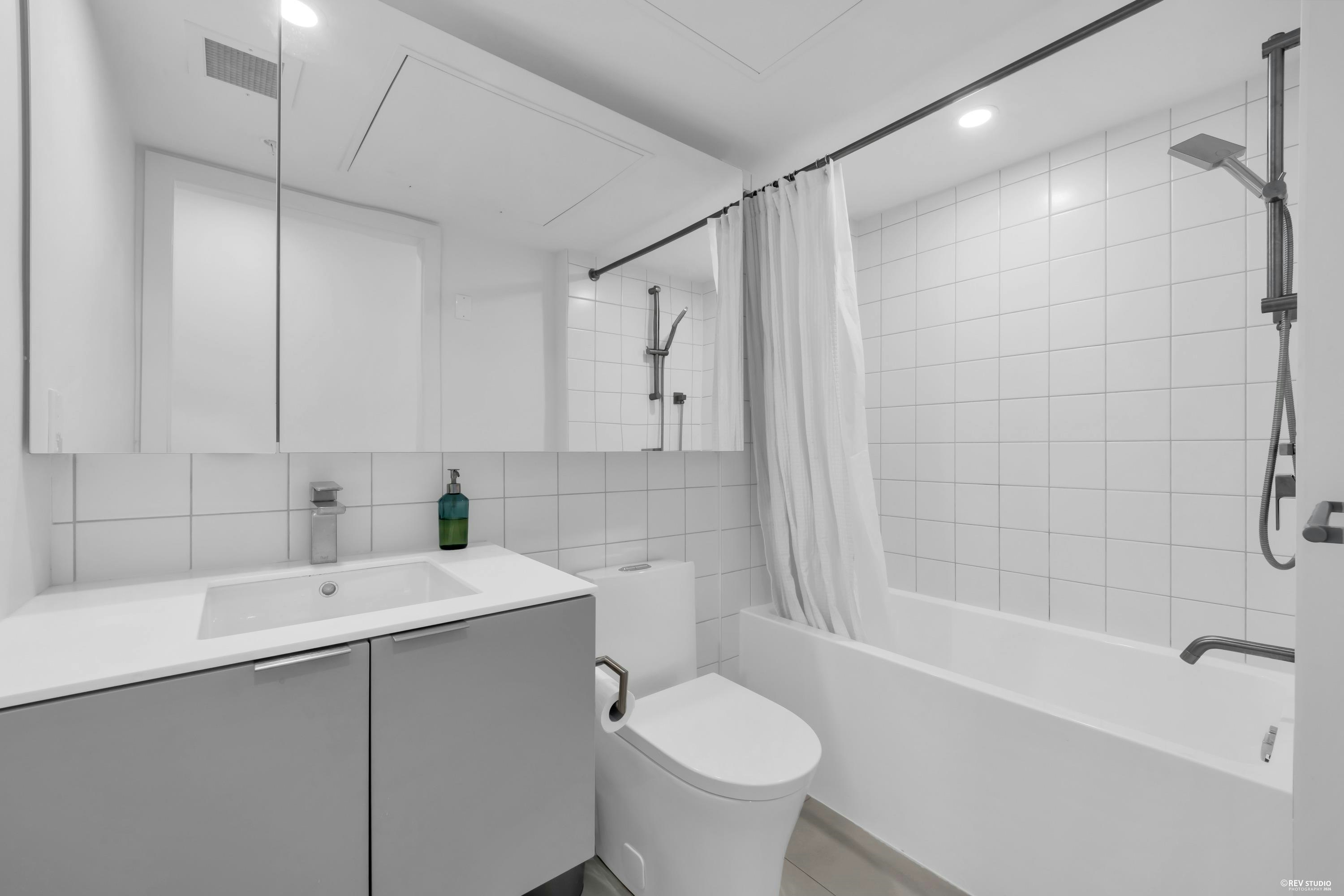 302-1120 E East Georgia Street, Vancouver, BC, V6A 0K2 - 16