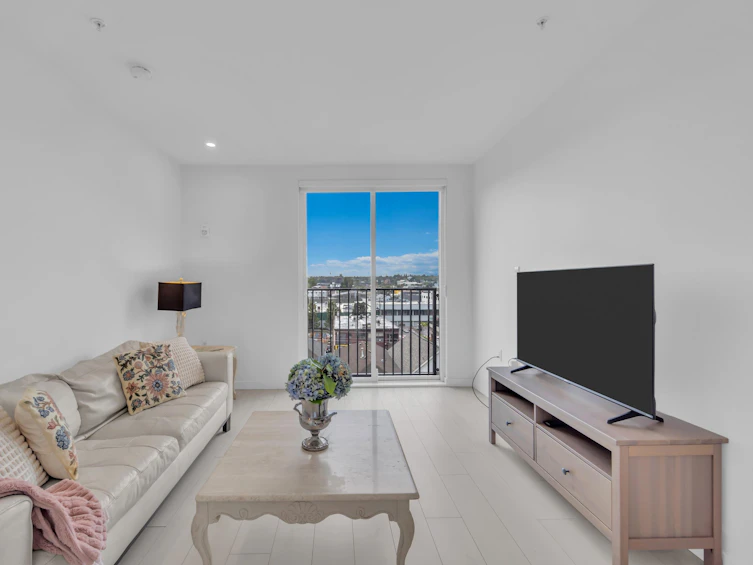 302-1120 E East Georgia Street, Vancouver, BC, V6A 0K2 - 10