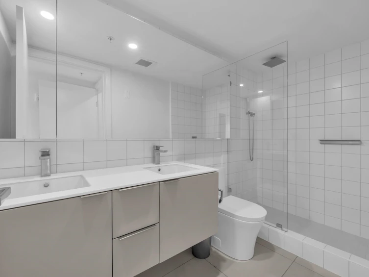 302-1120 E East Georgia Street, Vancouver, BC, V6A 0K2 - 15