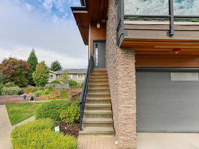 23-2687 158 Street - 5