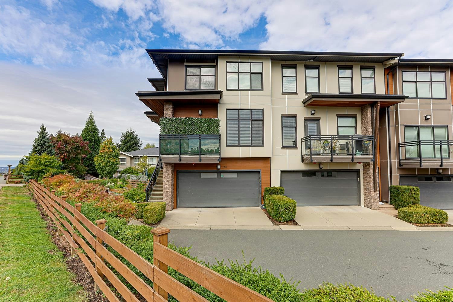 23-2687 158 Street - 2