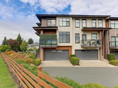 23-2687 158 Street - 2