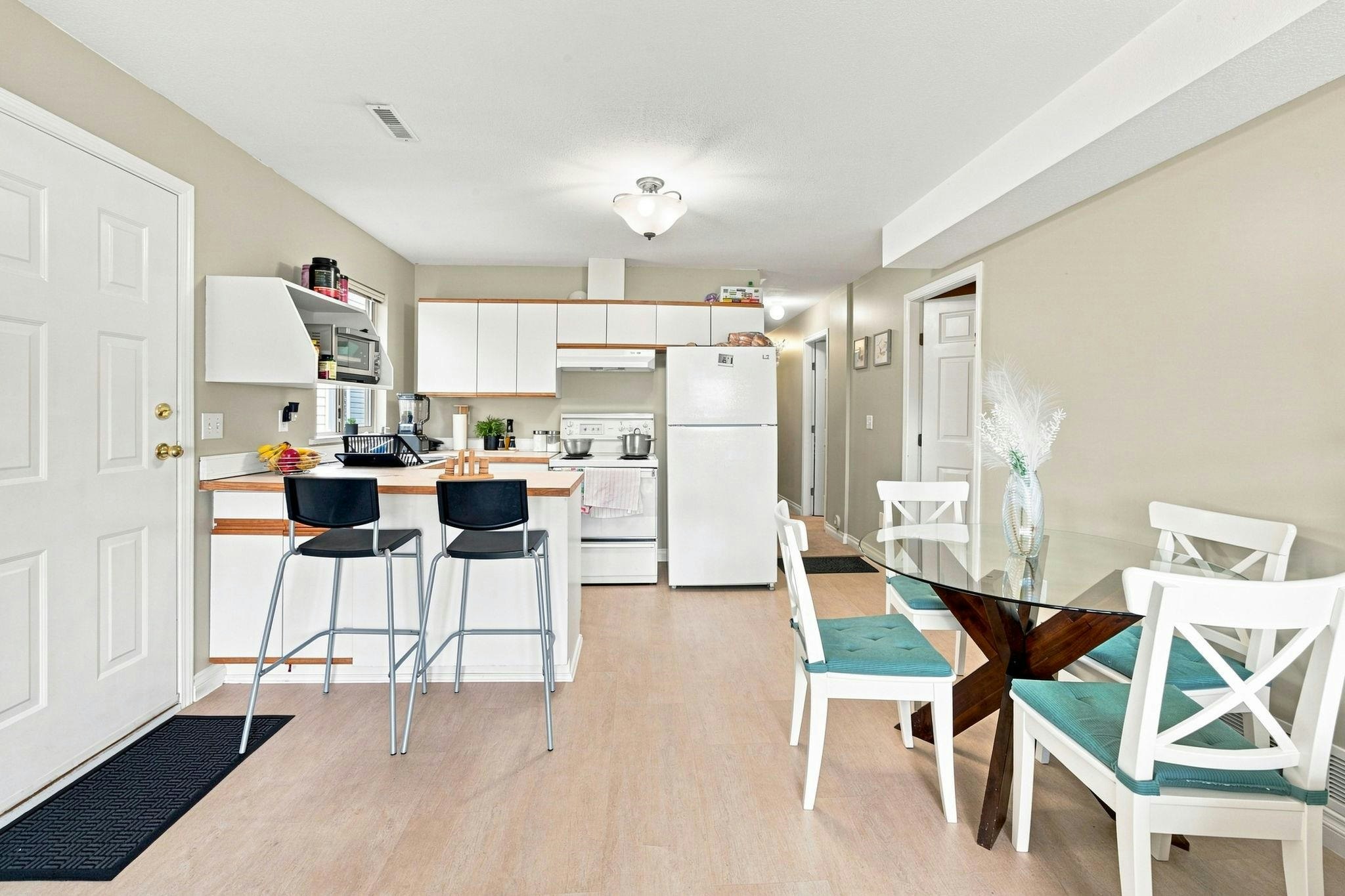 2152 Pitt River Road, Port Coquitlam, BC, V3C 1R4 - 18