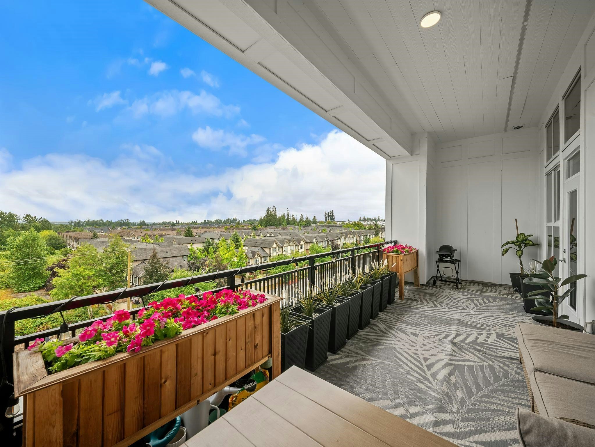 C612-8150 207 Street, Langley, BC, V2J 4J4
