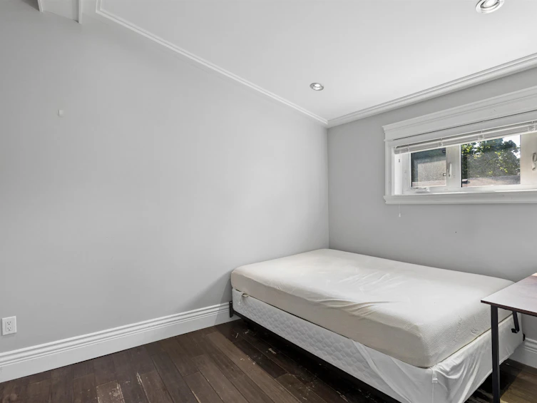 1441 W 49th Avenue, Vancouver, BC, V6M 2R4 - 17