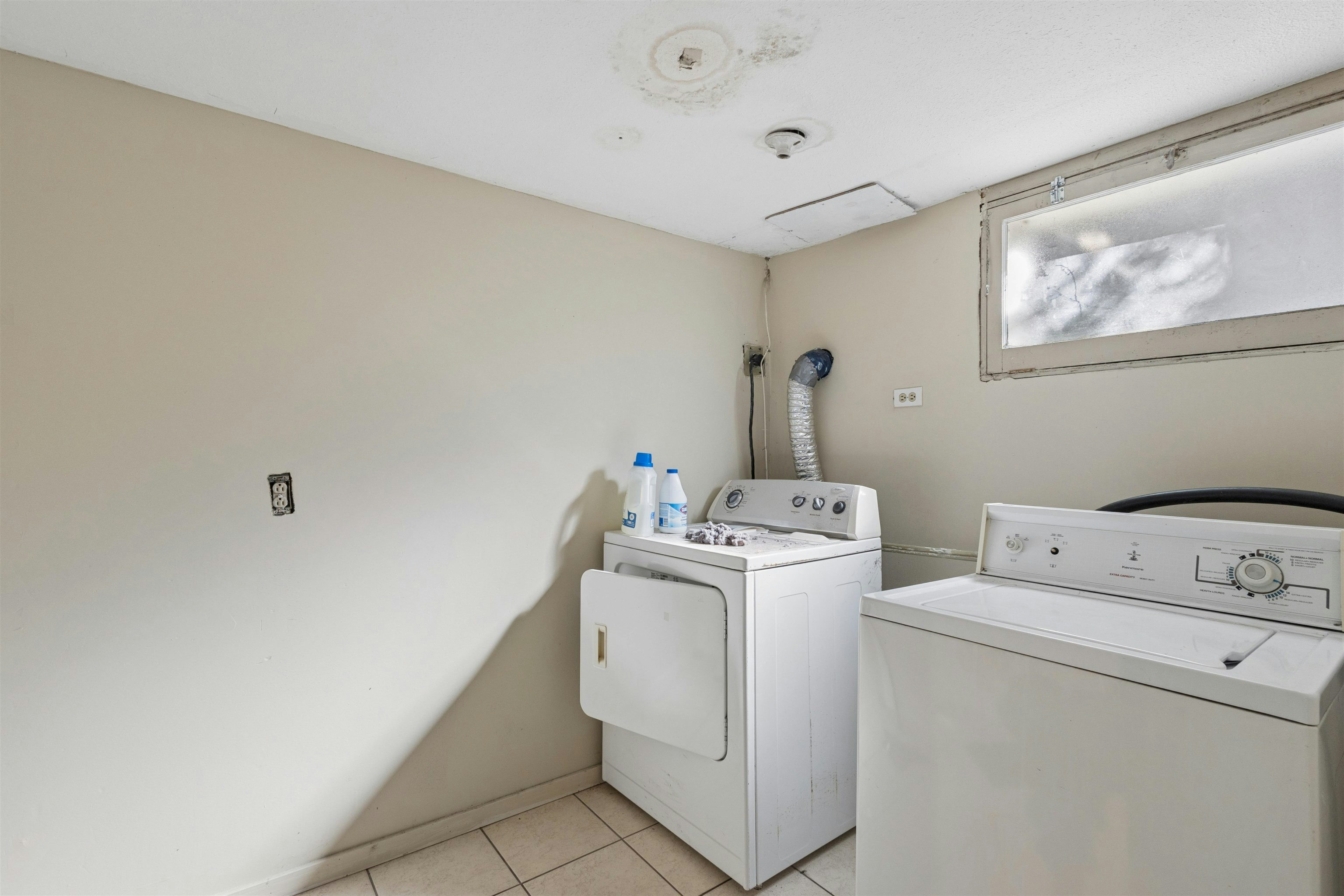 1441 W 49th Avenue, Vancouver, BC, V6M 2R4 - 37