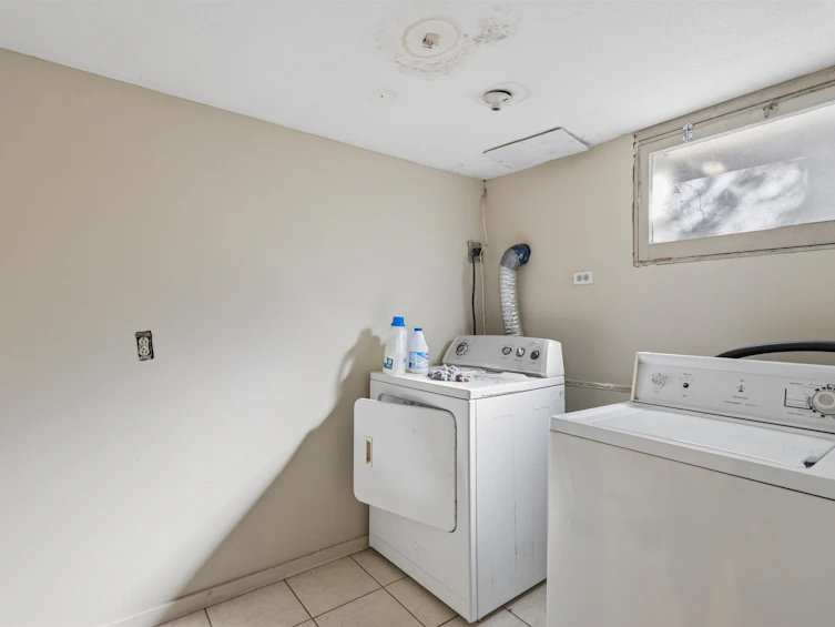 1441 W 49th Avenue, Vancouver, BC, V6M 2R4 - 37