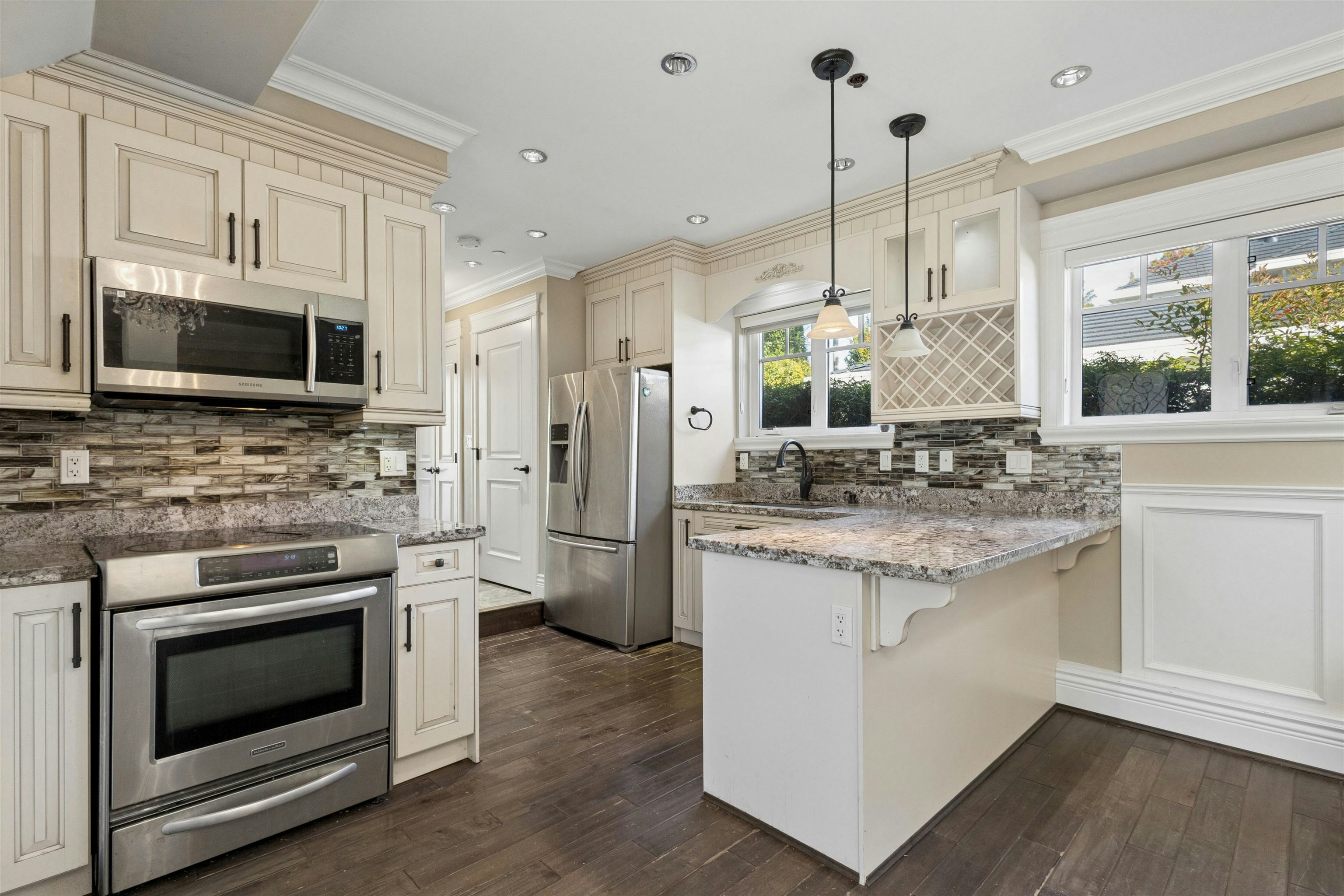 1441 W 49th Avenue, Vancouver, BC, V6M 2R4 - 11