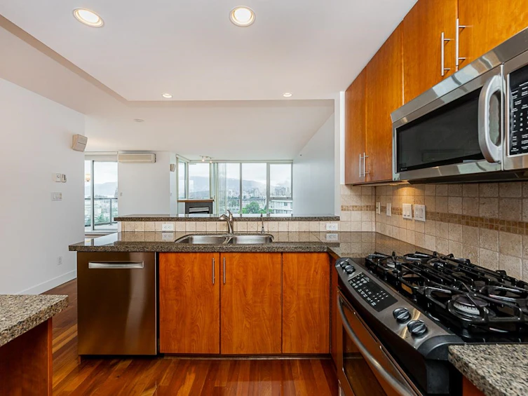 1004-1483 W 7th Avenue, Vancouver, BC, V6H 4H6 - 11