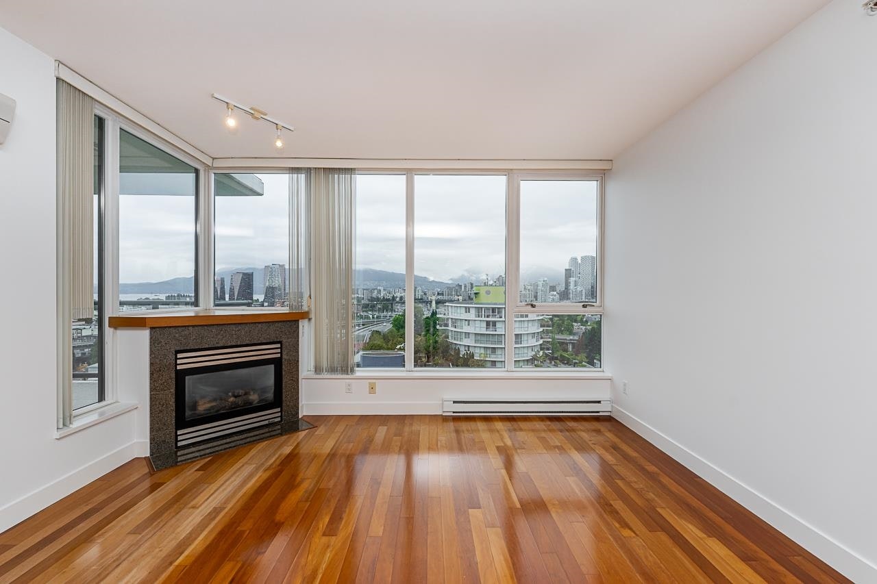 1004-1483 W 7th Avenue - 3