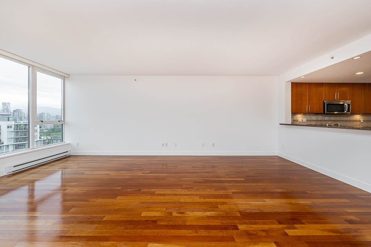 1004-1483 W 7th Avenue - 5