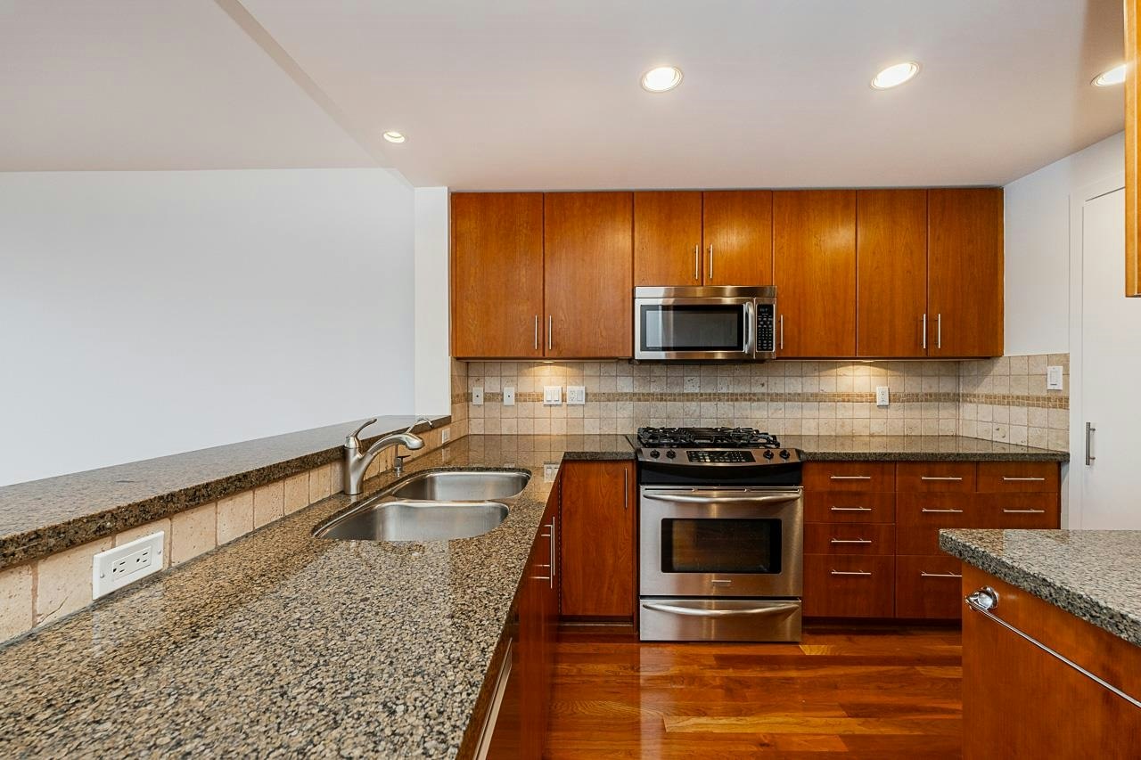 1004-1483 W 7th Avenue, Vancouver, BC, V6H 4H6 - 10